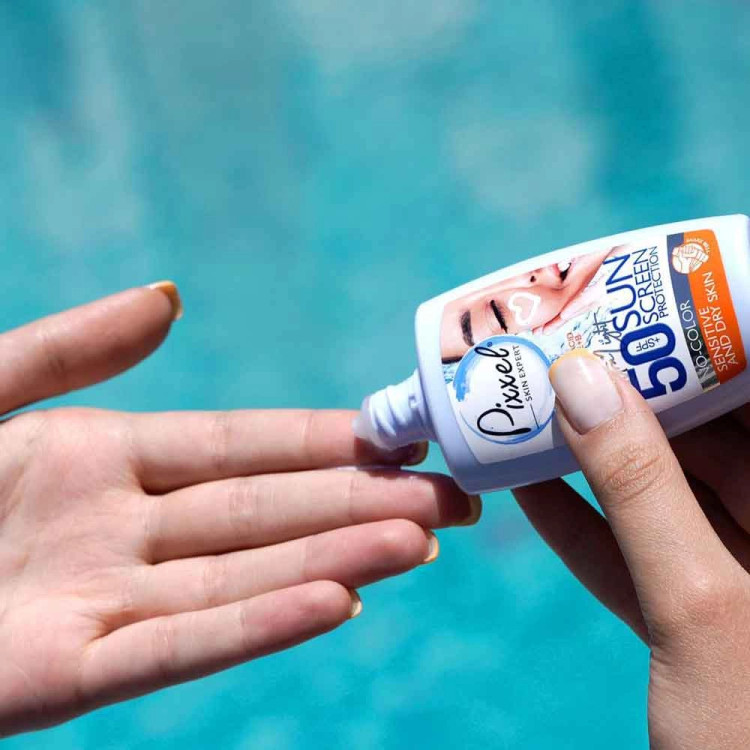 کرم ضد آفتاب بی رنگ SPF50 پوست خشک و حساس پیکسل 50ml