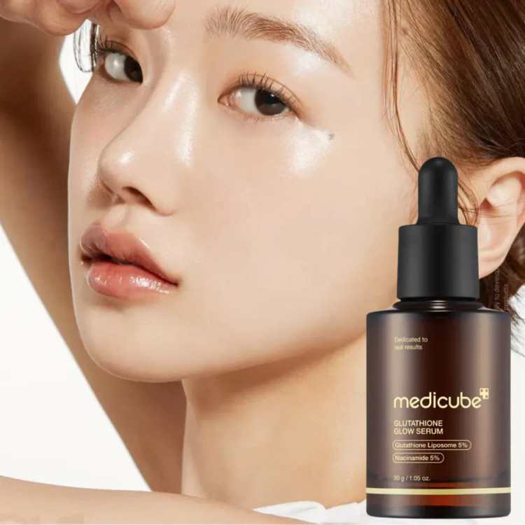 سرم جوانساز و روشن کننده Glutathione مدی کیوب Medicube
